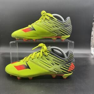 Adidas Messi 15.3 Soccer Shoes Size 3 Womens size 4.5 S744695 EUC